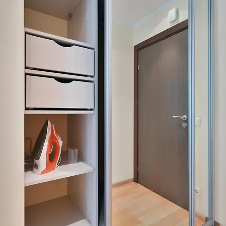 Quiet Next To Old Διαμέρισμα *