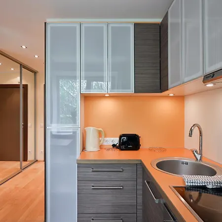 דירה Quiet Next To Old