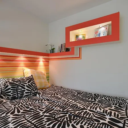 Quiet Next To Old דירה ריגה